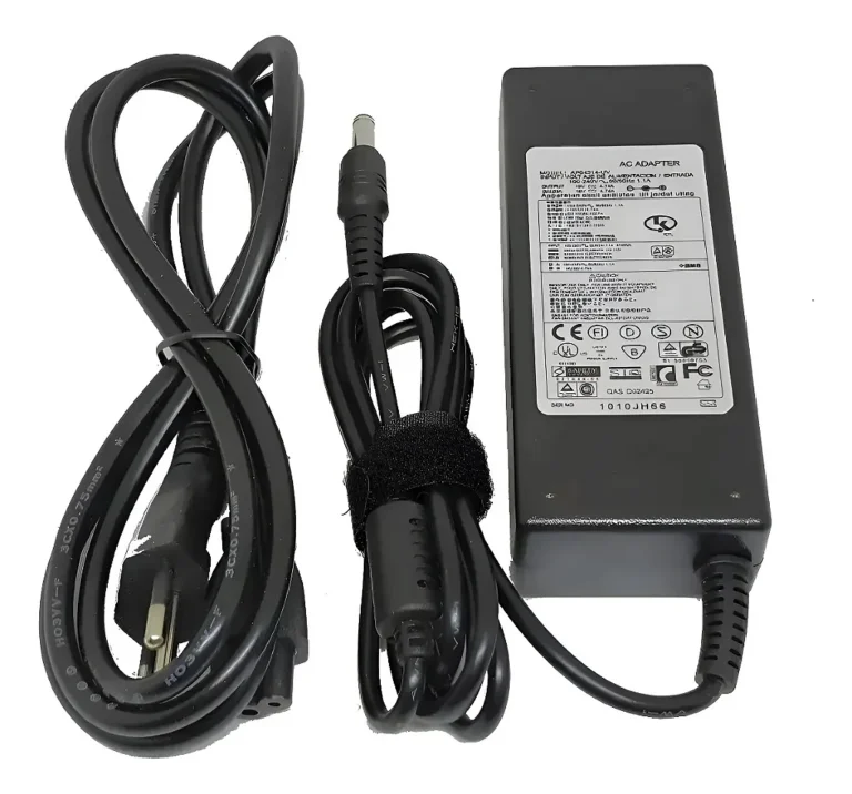 fonte carregador Notebook Samsung 90W 19V 4.74A Conector 5.5x3.0mm Preto
